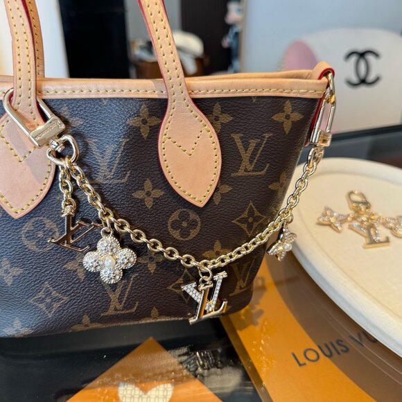Louis Vuitton Bag Charm/Keychain - Picture 1 of 5